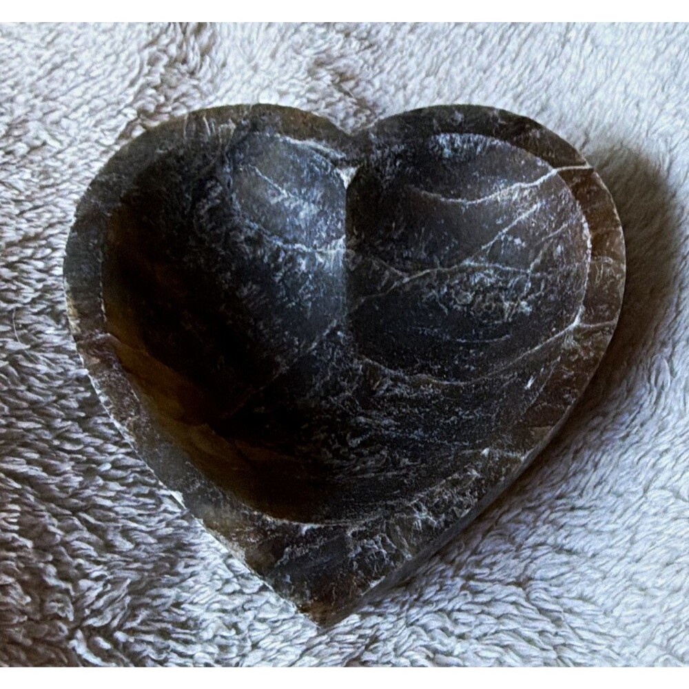 Polished Heart-Shaped Stone/Crystal Mineral Carving Specimen Brown/Gray